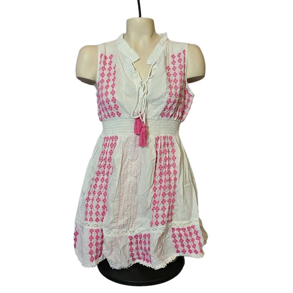 Area Pink Embroidery Sleeveless Blouse Size Small